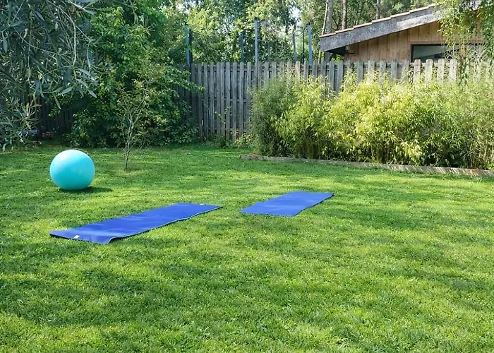 Maison Du Grand Pin 度假居 *